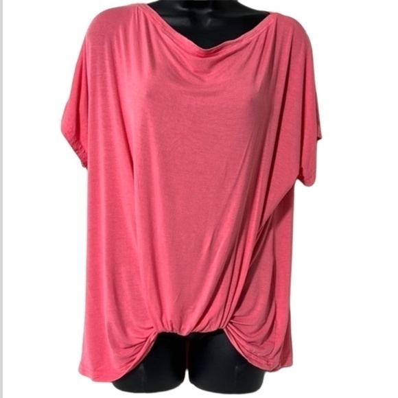 New front knot coral top size medium fits loosely (514) - Picture 1 of 8